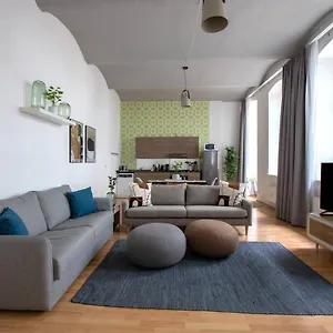 apartment-in-tiergarten.find-berlin-hotels.com/