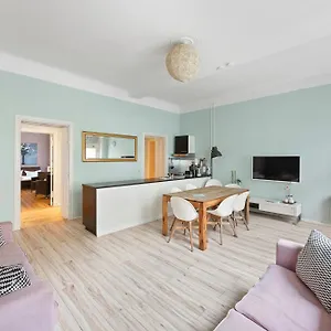 apartment-for-families-and-groups-26.find-berlin-hotels.com/