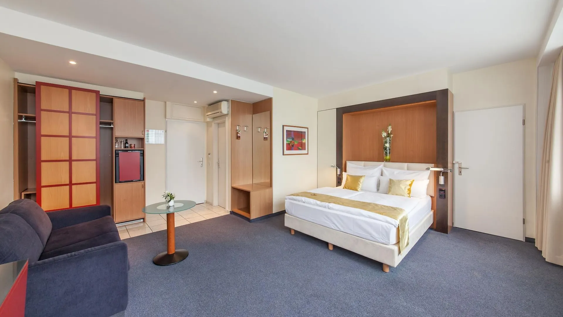 ***  Novum Hotel Ambassador Hamburgo Alemanha