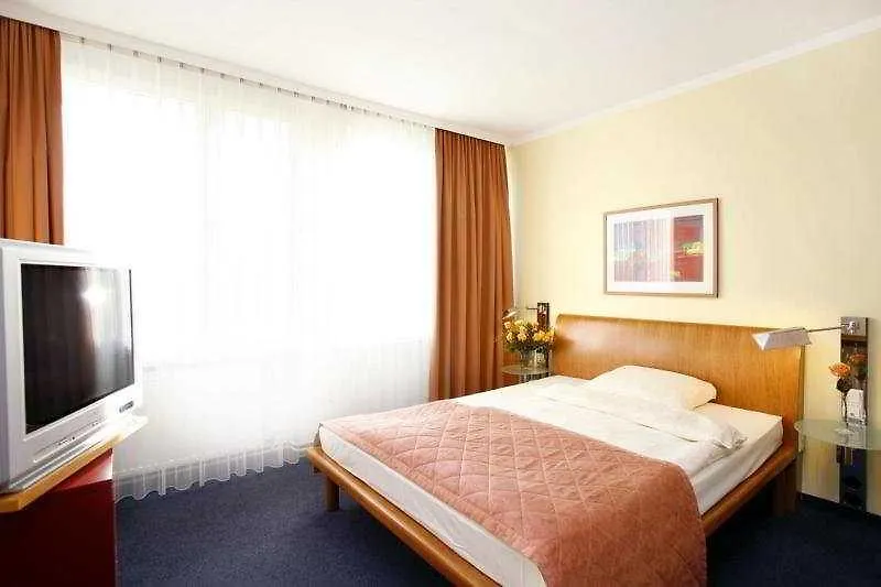 Novum Hotel Ambassador Hamburg 3*,