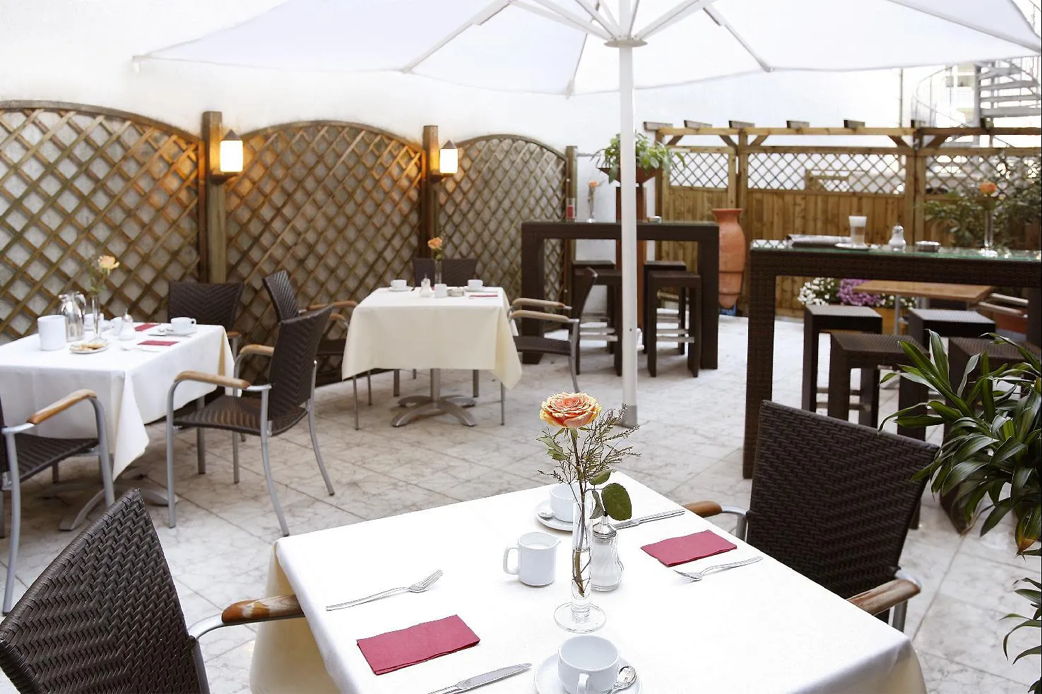 Novum Hotel Ambassador Hamburg 3*,